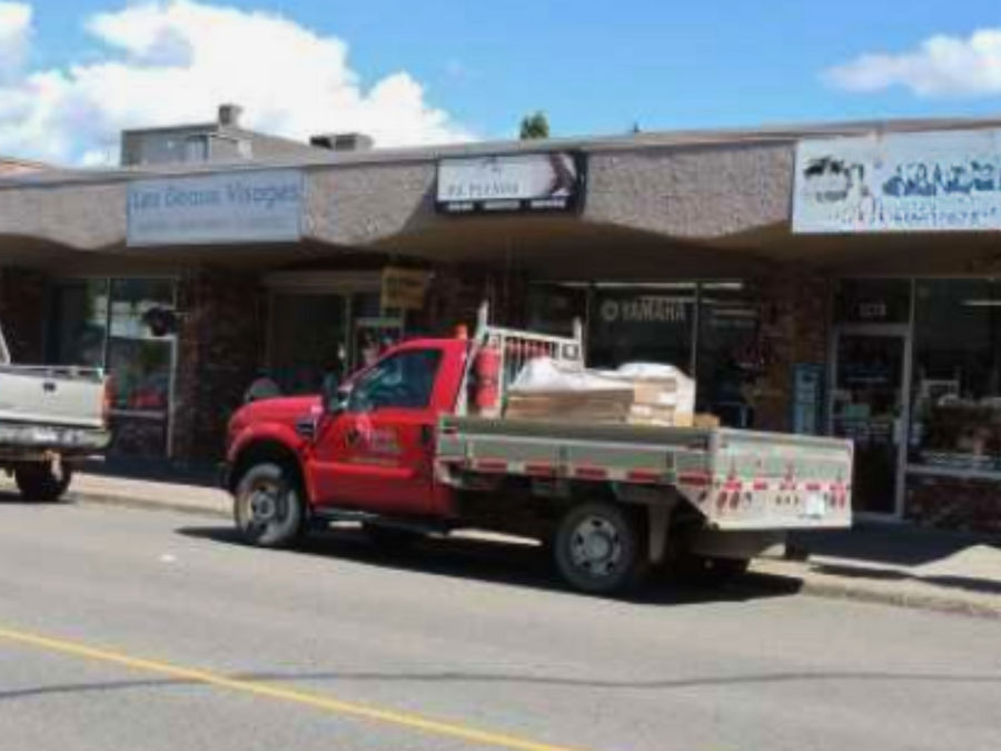 4-Unit Shopping Plaza