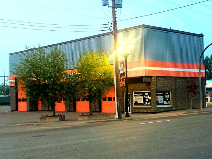 4 Bay Shop Building